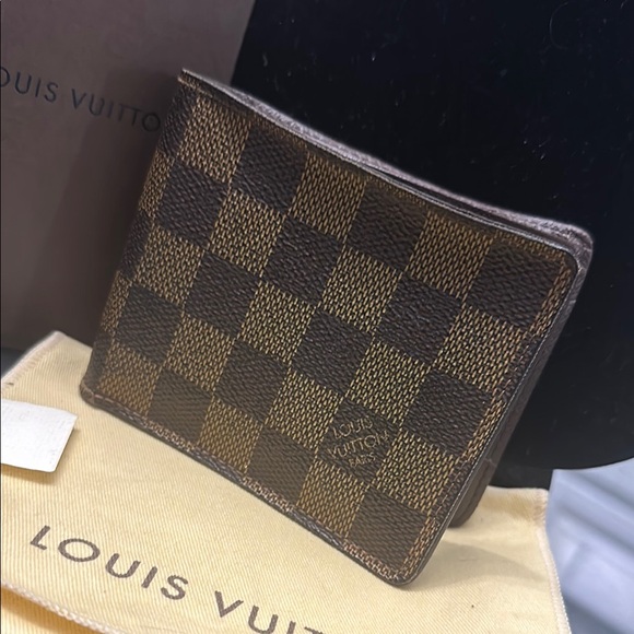 Louis Vuitton Damier Ebene Florin Wallet - Picture 2 of 11